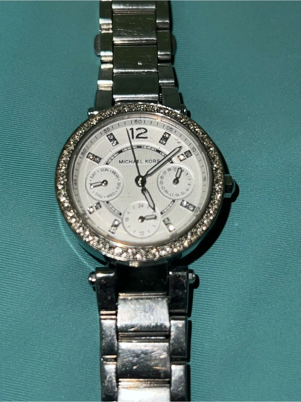 Michael Kors Silver/CrystalWomen's Watch - Gently Worn